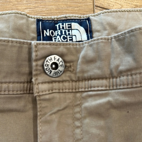 The North Face Men's Tan Shorts - Picture 4 of 7